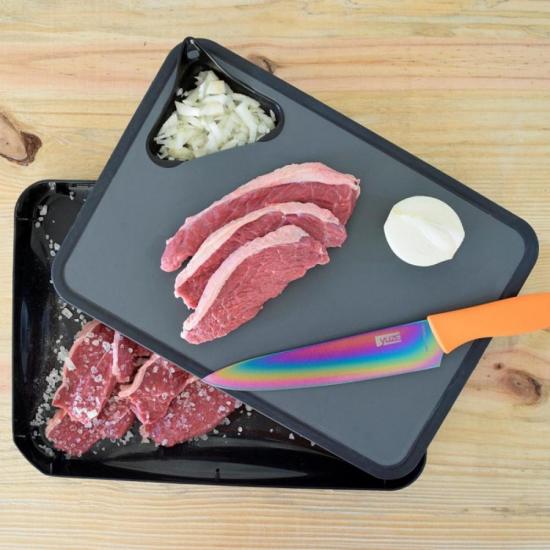 Placa de Corte com Pote Removível GOURMET Preto YUZE por 0,00 à vista no boleto/pix ou parcele em até 1x sem juros. Compre na loja Mundomax!