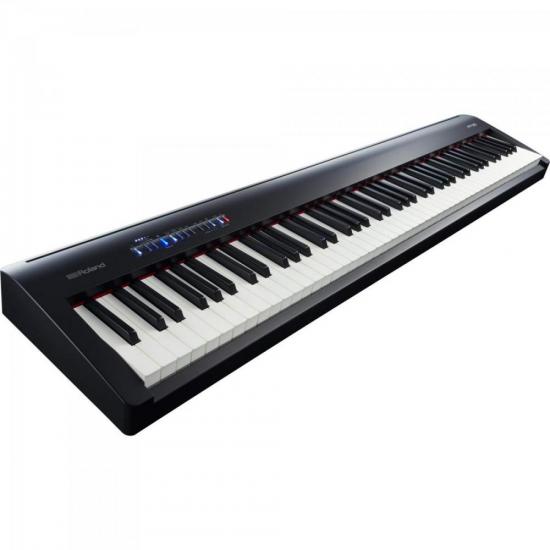 Piano Digital ROLAND c/ 88 tc FP-30 Preto por 7.199,90 à vista no boleto/pix ou parcele em até 12x sem juros. Compre na loja Mundomax!