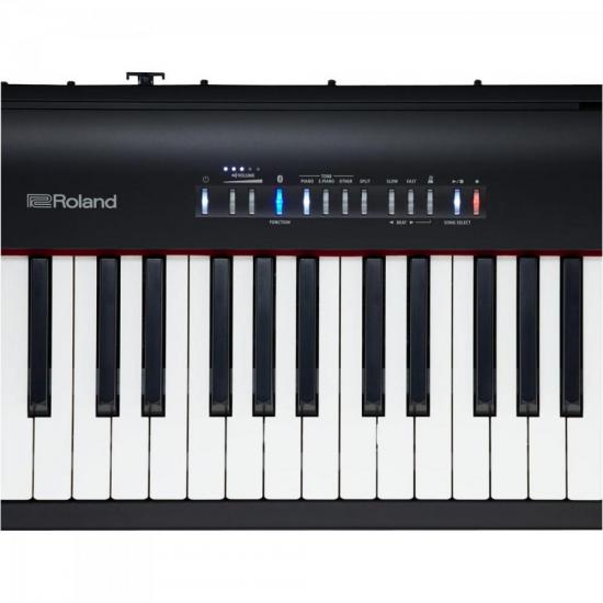 Piano Digital ROLAND c/ 88 tc FP-30 Preto por 7.199,90 à vista no boleto/pix ou parcele em até 12x sem juros. Compre na loja Mundomax!