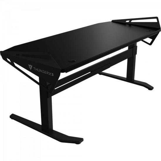 Mesa Gamer Automatizada HEX 120CM AD7 M Preto THUNDERX3 por 0,00 à vista no boleto/pix ou parcele em até 1x sem juros. Compre na loja Thunderx3!