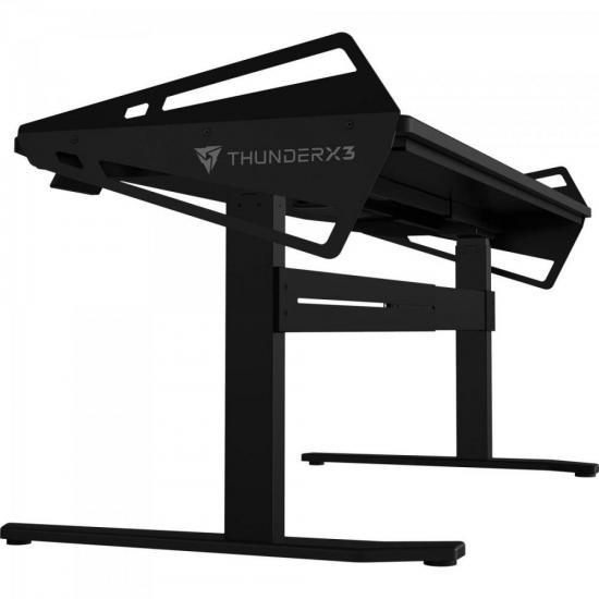 Mesa Gamer Automatizada HEX 120CM AD7 M Preto THUNDERX3 por 0,00 à vista no boleto/pix ou parcele em até 1x sem juros. Compre na loja Thunderx3!