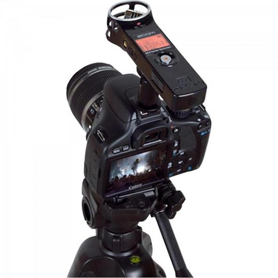 Gravador Digital H1 Handy Recorder Preto ZOOM por 0,00 à vista no boleto/pix ou parcele em até 1x sem juros. Compre na loja Mundomax!