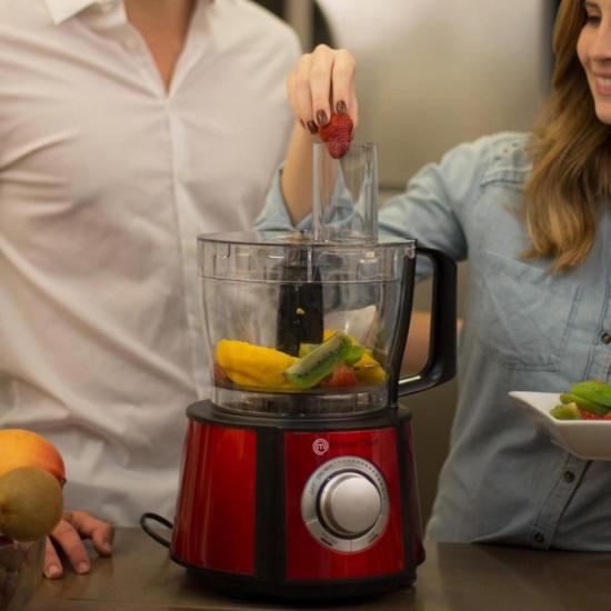 Multiprocessador PR1001V 820W 127V Vermelho MASTER CHEF por 0,00 à vista no boleto/pix ou parcele em até 1x sem juros. Compre na loja Mundomax!