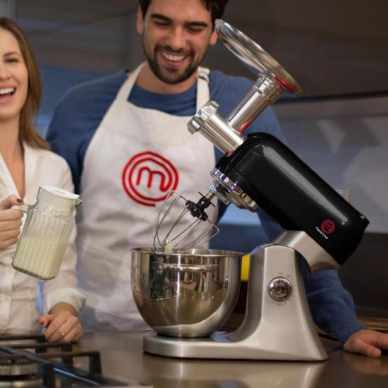 Batedeira Planetária Premium 1000W 220V BA3001P Preta MASTERCHEF por 0,00 à vista no boleto/pix ou parcele em até 1x sem juros. Compre na loja Mundomax!