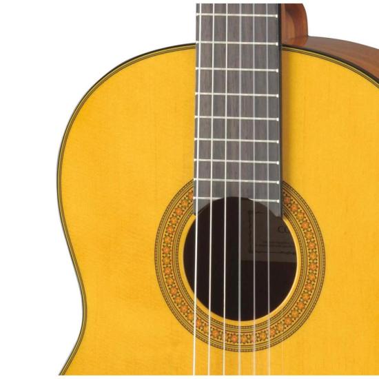 Violão Yamaha CG142S Acústico Nylon Natural por 2.456,00 à vista no boleto/pix ou parcele em até 12x sem juros. Compre na loja Mundomax!