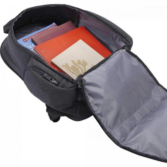 Mochila para Notebook 15.6\" Berkeley Plus BPCA11 Cinza CASE LOGIC por 352,90 à vista no boleto/pix ou parcele em até 10x sem juros. Compre na loja Mundomax!