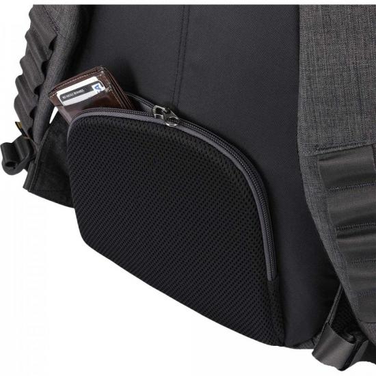 Mochila para Notebook 15.6\" Berkeley Plus BPCA11 Cinza CASE LOGIC por 352,90 à vista no boleto/pix ou parcele em até 10x sem juros. Compre na loja Mundomax!