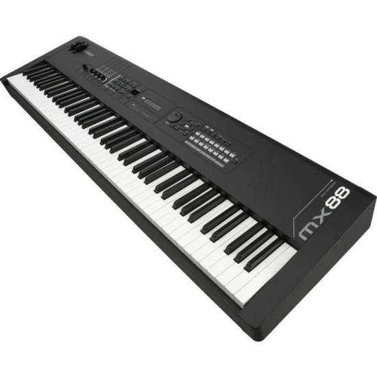 Teclado Yamaha MX88BK Sintetizador Preto por 9.223,99 à vista no boleto/pix ou parcele em até 12x sem juros. Compre na loja Mundomax!