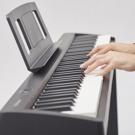Piano Digital ROLAND FP-10BK por 5.099,99 à vista no boleto/pix ou parcele em até 12x sem juros. Compre na loja Mundomax!