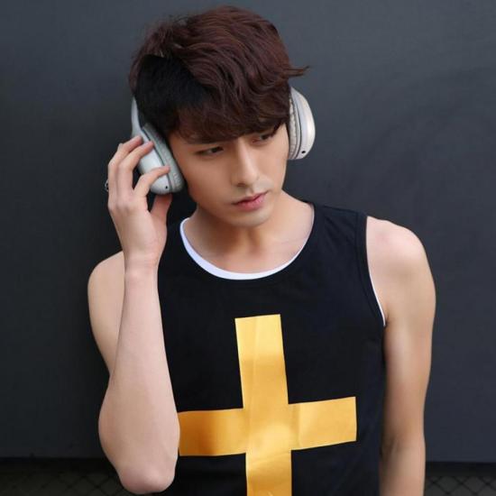 Fone de Ouvido Bluetooth C/ Microfone W800BT Branco EDIFIER por 0,00 à vista no boleto/pix ou parcele em até 1x sem juros. Compre na loja Mundomax!