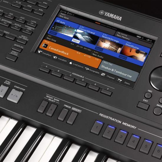 Teclado Yamaha PSR-SX700 Arranjador Preto por 9.676,99 à vista no boleto/pix ou parcele em até 12x sem juros. Compre na loja Mundomax!
