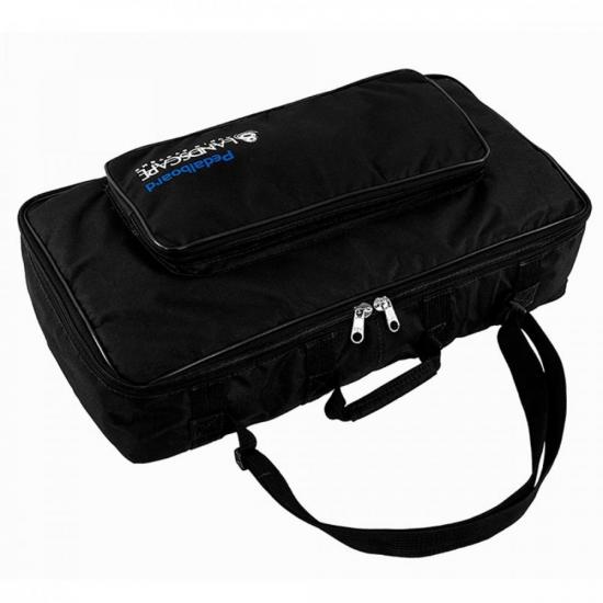 Pedalboard Soft Bag SB100 Preto LANDSCAPE por 0,00 à vista no boleto/pix ou parcele em até 1x sem juros. Compre na loja Mundomax!