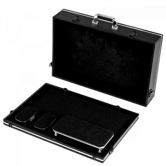 Classic Pedalboard Preto CL400 LANDSCAPE por 0,00 à vista no boleto/pix ou parcele em até 1x sem juros. Compre na loja Mundomax!