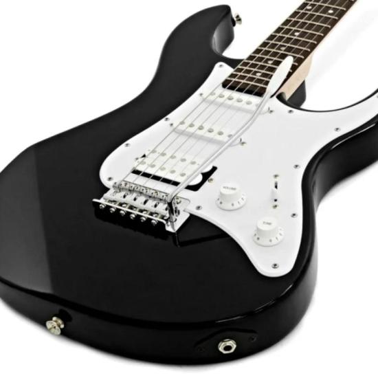 Guitarra Yamaha Pacífica 012 Preta por 1.775,00 à vista no boleto/pix ou parcele em até 12x sem juros. Compre na loja Mundomax!