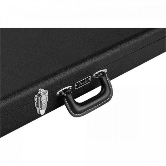 Case Fender Classic Series Preta Para Baixo por 1.999,00 à vista no boleto/pix ou parcele em até 12x sem juros. Compre na loja Mundomax!