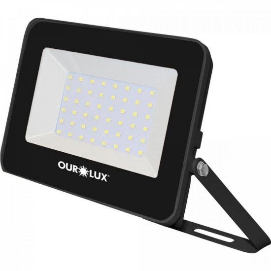 Refletor Projetor LED 50W Bivolt PRO OUROLUX por 77,90 à vista no boleto/pix ou parcele em até 3x sem juros. Compre na loja Mundomax!