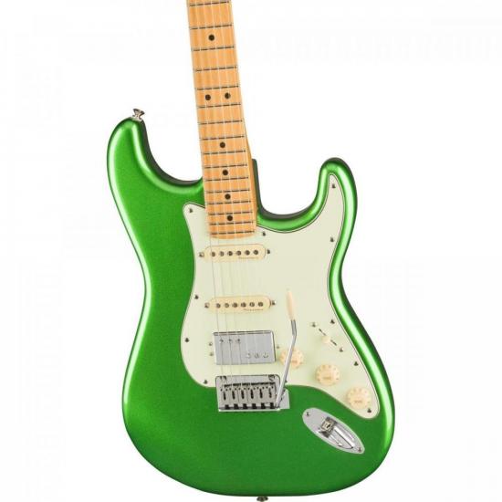 Guitarra Fender Stratocaster Player Plus HSS Cosmic Jade por 11.299,99 à vista no boleto/pix ou parcele em até 12x sem juros. Compre na loja Mundomax!