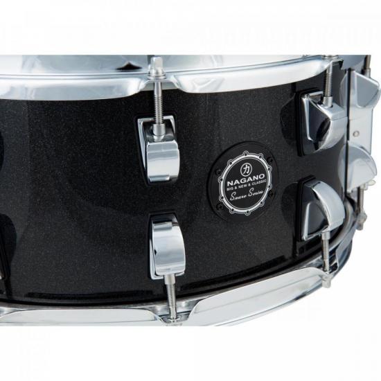 Caixa para Bateria NAGANO Classic Beat 14x6,5 EBS Ebony Sparple por 801,99 à vista no boleto/pix ou parcele em até 10x sem juros. Compre na loja Mundomax!