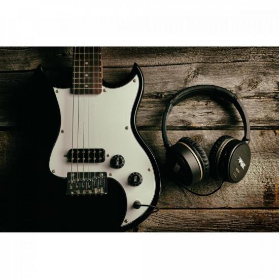 Fone de Ouvido e Amplificador VOX VGH AC30 Preto por 1.491,90 à vista no boleto/pix ou parcele em até 12x sem juros. Compre na loja Mundomax!