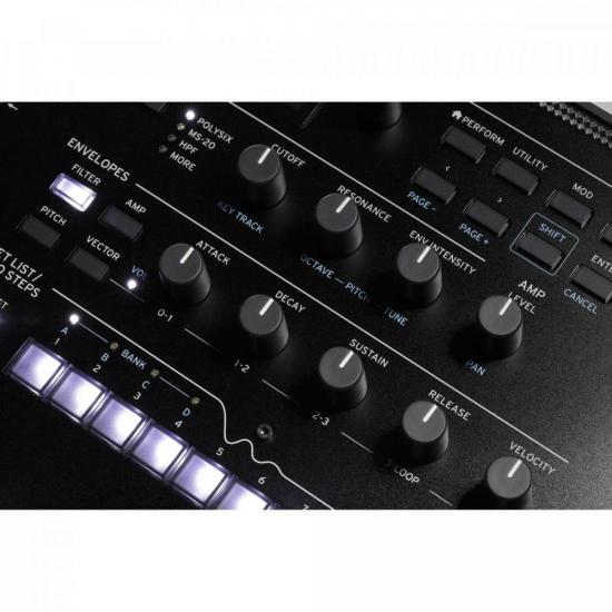 Teclado Sintetizador KORG Wavestate Preto por 7.698,90 à vista no boleto/pix ou parcele em até 12x sem juros. Compre na loja Mundomax!