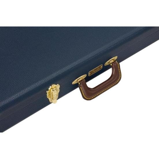 Case para Guitarra FENDER Classic Series Wood Azul por 2.099,00 à vista no boleto/pix ou parcele em até 12x sem juros. Compre na loja Mundomax!