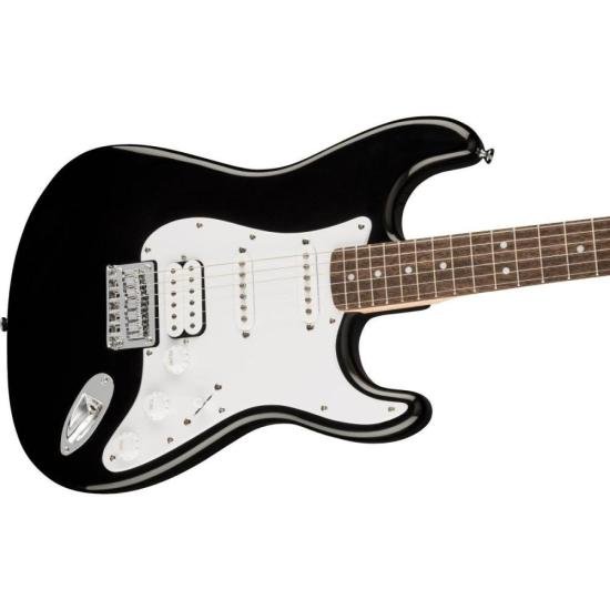Guitarra Squier Stratocaster Bullet HT HSS Preta por 2.149,99 à vista no boleto/pix ou parcele em até 12x sem juros. Compre na loja Mundomax!