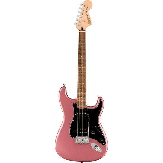 Guitarra Squier Stratocaster Series Affinity HH Burgundy Mist por 2.193,00 à vista no boleto/pix ou parcele em até 12x sem juros. Compre na loja Mundomax!