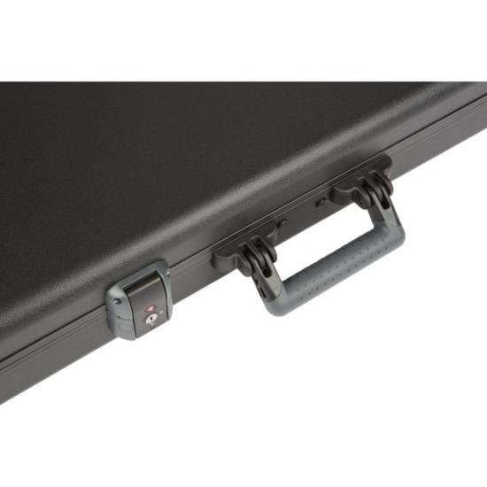 Case Fender Deluxe Molded Para Guitarra Preto por 2.299,00 à vista no boleto/pix ou parcele em até 12x sem juros. Compre na loja Mundomax!