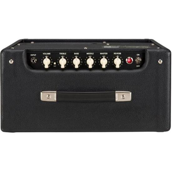 Cubo Fender Blues Junior IV por 9.483,00 à vista no boleto/pix ou parcele em até 12x sem juros. Compre na loja Mundomax!