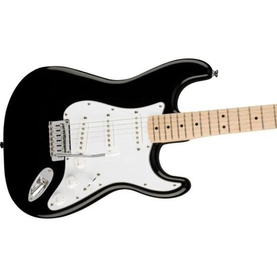 Guitarra Squier Stratocaster Series Affinity Preta por 2.699,00 à vista no boleto/pix ou parcele em até 12x sem juros. Compre na loja Mundomax!