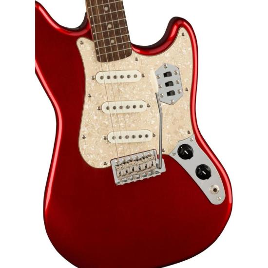 Guitarra Squier Paranormal Cyclone Car por 3.899,99 à vista no boleto/pix ou parcele em até 12x sem juros. Compre na loja Mundomax!