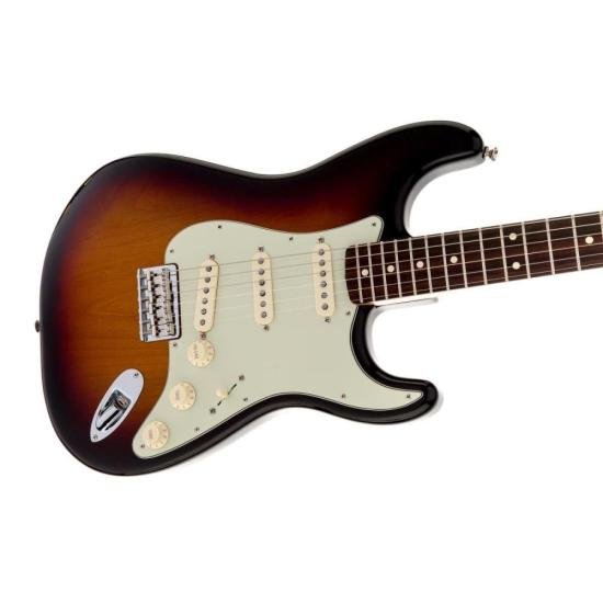 Guitarra Fender Robert Cray Stratocaster 3TS por 8.799,99 à vista no boleto/pix ou parcele em até 12x sem juros. Compre na loja Mundomax!