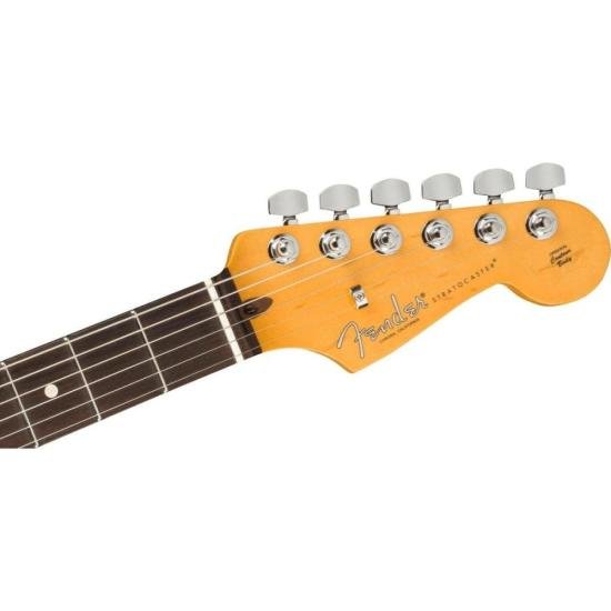 Guitarra Stratocaster Fender American Professional II Sunburst por 16.999,99 à vista no boleto/pix ou parcele em até 12x sem juros. Compre na loja Mundomax!