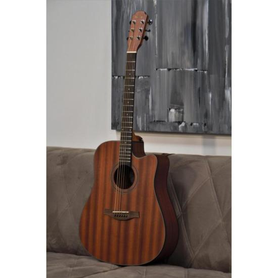 Violão Folk Elétrico Benson GDM100CE por 979,00 à vista no boleto/pix ou parcele em até 10x sem juros. Compre na loja Mundomax!