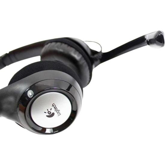 Headset Logitech H390 USB Preto por 270,00 à vista no boleto/pix ou parcele em até 10x sem juros. Compre na loja Mundomax!