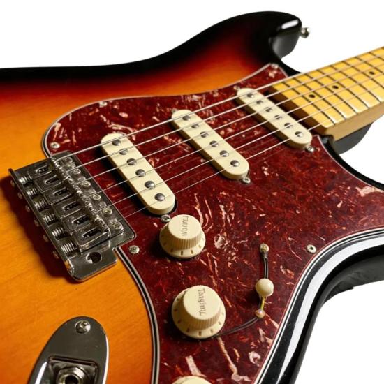 Guitarra Tagima TG-530 Woodstock Sunburst por 1.199,00 à vista no boleto/pix ou parcele em até 12x sem juros. Compre na loja Mundomax!