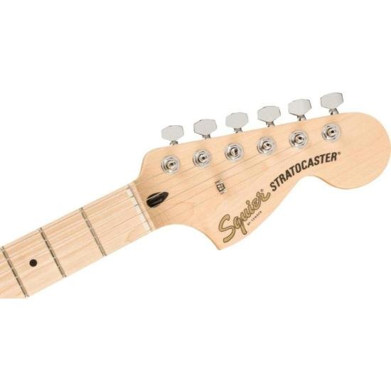 Kit Guitarra Squier Stratocaster Affinity HSS Pack Lake Placid Blue por 3.999,99 à vista no boleto/pix ou parcele em até 12x sem juros. Compre na loja Mundomax!