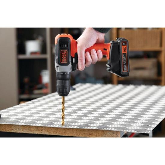 Parafusadeira/Furadeira 3/8\" Black Decker BCD702C1-BR 20v Bivolt por 510,99 à vista no boleto/pix ou parcele em até 10x sem juros. Compre na loja Mundomax!