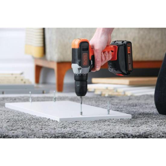 Parafusadeira/Furadeira 3/8\" Black Decker BCD702C1-BR 20v Bivolt por 510,99 à vista no boleto/pix ou parcele em até 10x sem juros. Compre na loja Mundomax!