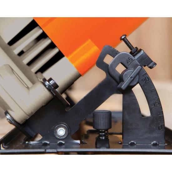 Serra Circular 7 Black Decker CS1024-BR 1/4\" (184mm) 1500w 127v por 535,00 à vista no boleto/pix ou parcele em até 10x sem juros. Compre na loja Mundomax!