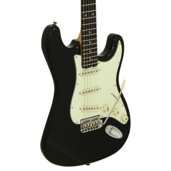 Guitarra Aria Pro II STG-62 Black por 2.903,00 à vista no boleto/pix ou parcele em até 12x sem juros. Compre na loja Mundomax!