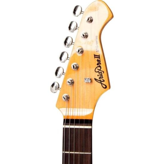 Guitarra Aria Pro II STG-62 Vintage White por 2.903,12 à vista no boleto/pix ou parcele em até 12x sem juros. Compre na loja Aria!