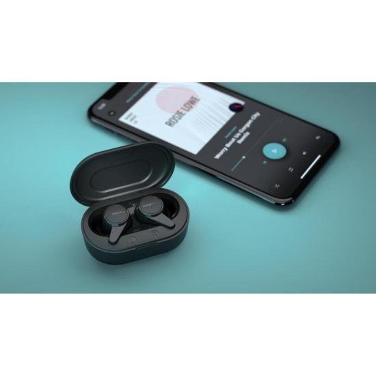 Fone de Ouvido Philips TAT1207 Bluetooth True Wireless Preto por 195,99 à vista no boleto/pix ou parcele em até 7x sem juros. Compre na loja Mundomax!