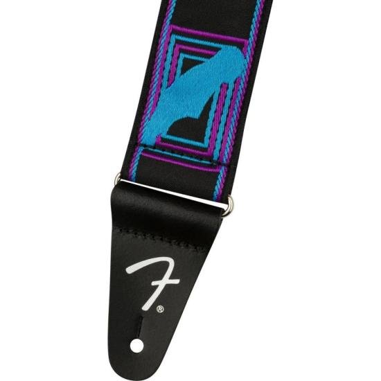 Correia Fender Neon Monogrammed Purple Blue por 109,00 à vista no boleto/pix ou parcele em até 4x sem juros. Compre na loja Mundomax!