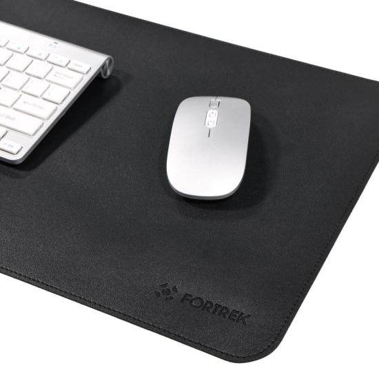 Mouse Pad de Couro Premium Fortrek FK 265M (700x300mm) Preto por 64,99 à vista no boleto/pix ou parcele em até 2x sem juros. Compre na loja Mundomax!