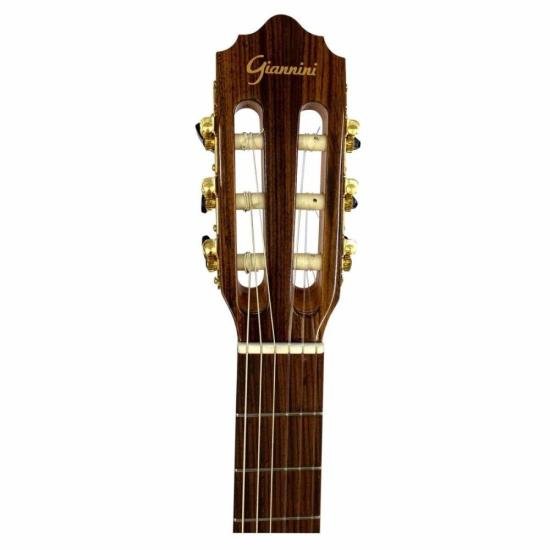 Violão Giannini NFLE Eletroacústico Flat Performance Pro Nylon Natural por 1.750,00 à vista no boleto/pix ou parcele em até 12x sem juros. Compre na loja Mundomax!