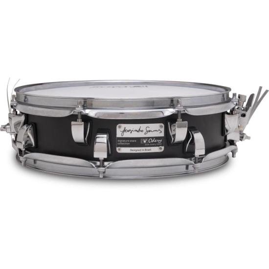 Caixa Odery 13x04 Signature Jorginho Gomes por 1.354,99 à vista no boleto/pix ou parcele em até 12x sem juros. Compre na loja Mundomax!