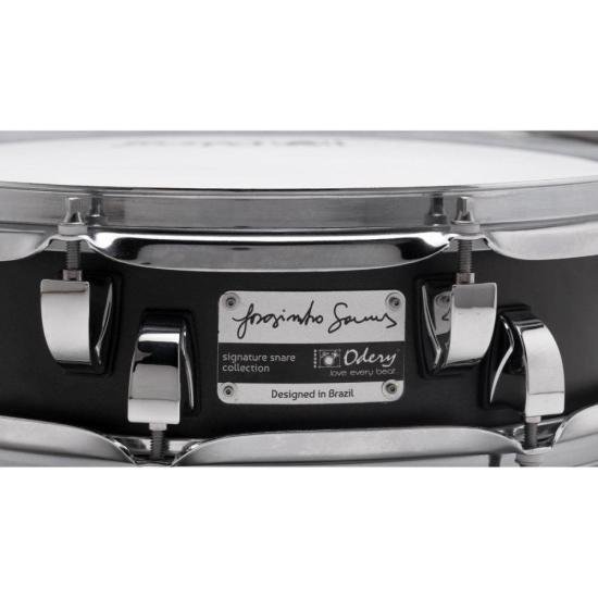 Caixa Odery 13x04 Signature Jorginho Gomes por 1.354,99 à vista no boleto/pix ou parcele em até 12x sem juros. Compre na loja Mundomax!