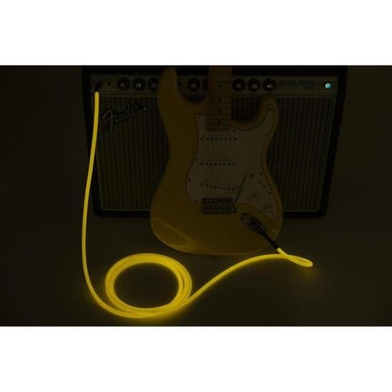 Cabo Fender para Instrumentos 5,5M P10 Professional Series Glow In The por 304,99 à vista no boleto/pix ou parcele em até 10x sem juros. Compre na loja Mundomax!