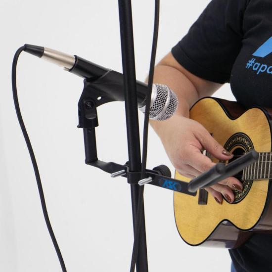 Clamp Multifuncional C8 Preto ASK por 36,00 à vista no boleto/pix ou parcele em até 1x sem juros. Compre na loja Mundomax!